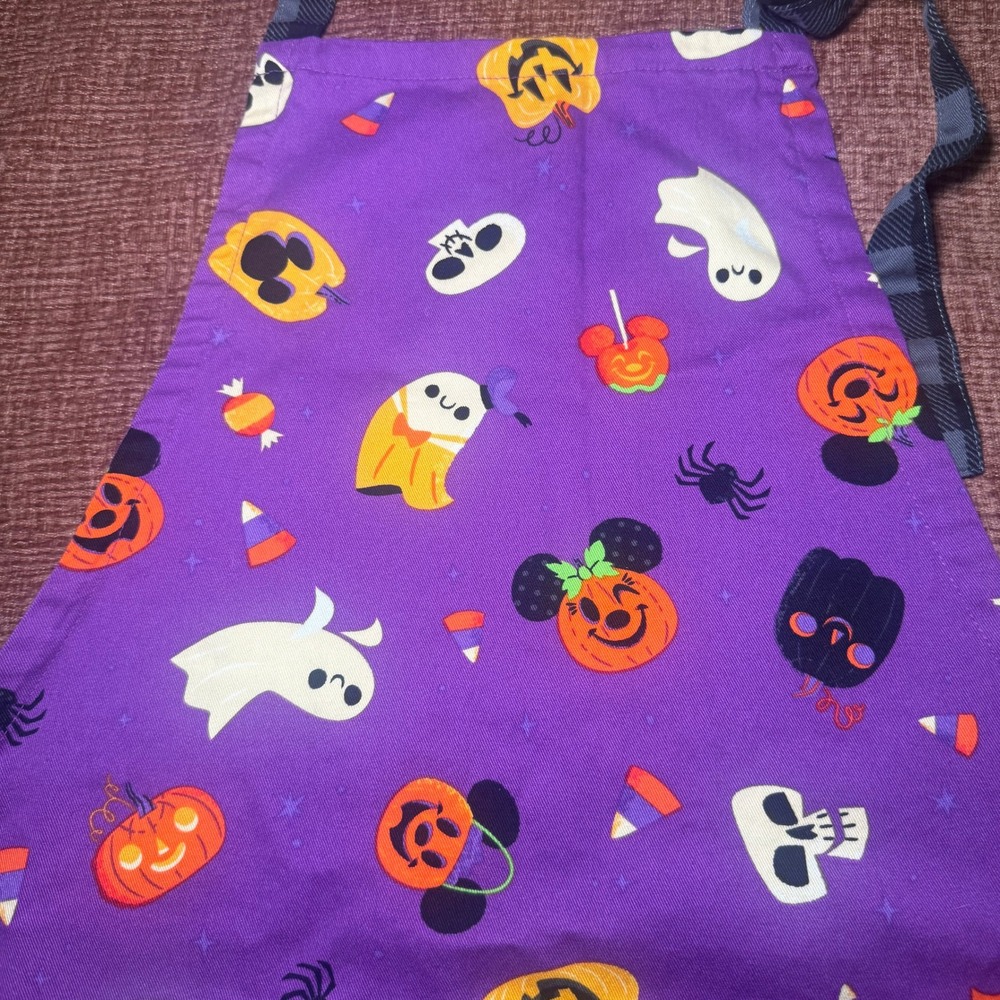 Disney Halloween Apron Purple Mickey Pumpkin Ghosts Candy Corn Pockets Handmade - Picture 3 of 5